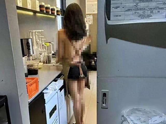 广州咖啡店美女员工裸体上阵引发争议