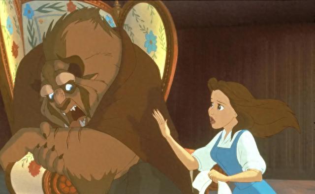 迪士尼电影《美女与野兽》中，角色在性别差异下的典型浪漫情节