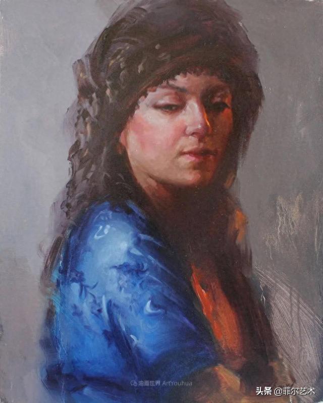 「油画欣赏」穿着传统服装的库尔德女人，美得别有一番风味
