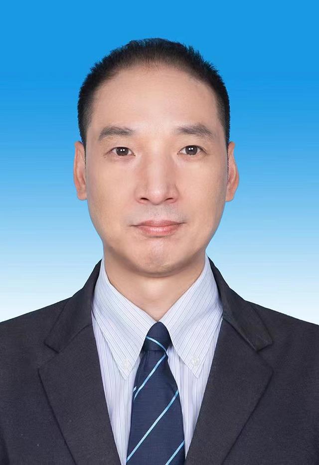 王易、叶康涛已任中国人民大学党委常委、副校长