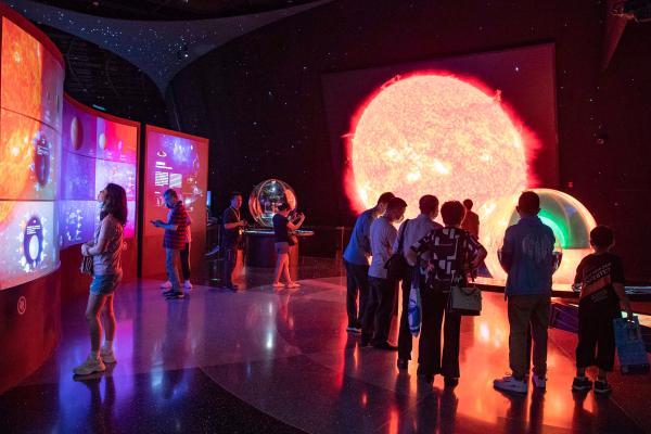 探秘上海天文馆：全球最大天文馆为何成为“网红”新地标？