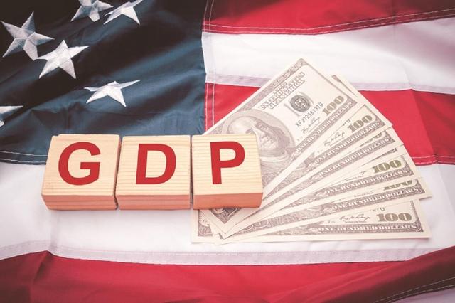 中美GDP差距变大，西方专家翻唱“崩溃论”，美国经济水分有多大