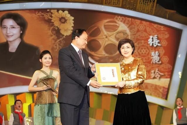 张丽玲：《红楼梦》中最漂亮的女演员，加入日本国籍成就人生巅峰