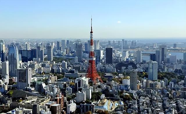 日本：实力强大的岛国经济，服务业和制造业齐头并进