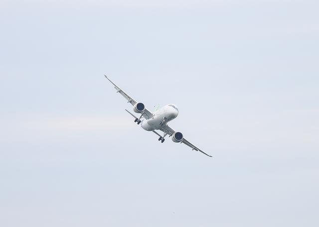 （图文互动）记者观察：C919，让中国大飞机翱翔蓝天