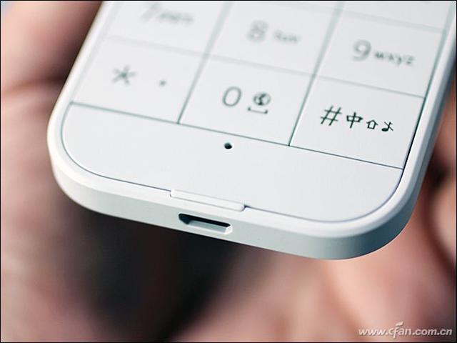 让经典更新潮！Nokia 2720翻盖手机评测图赏