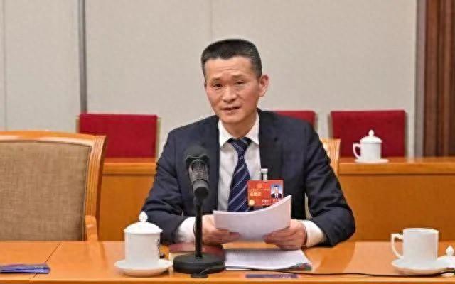盼盼食品集团总裁蔡金钗建议：加强知识产权保护工作
