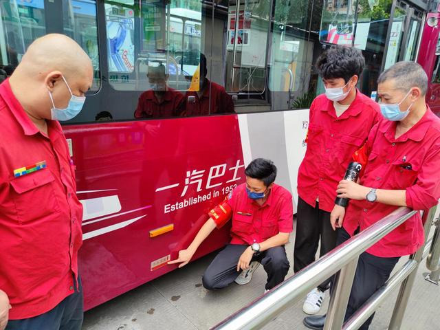 广州一汽巴士：多措并举减少“龙舟水”恶劣天气对公交运营影响