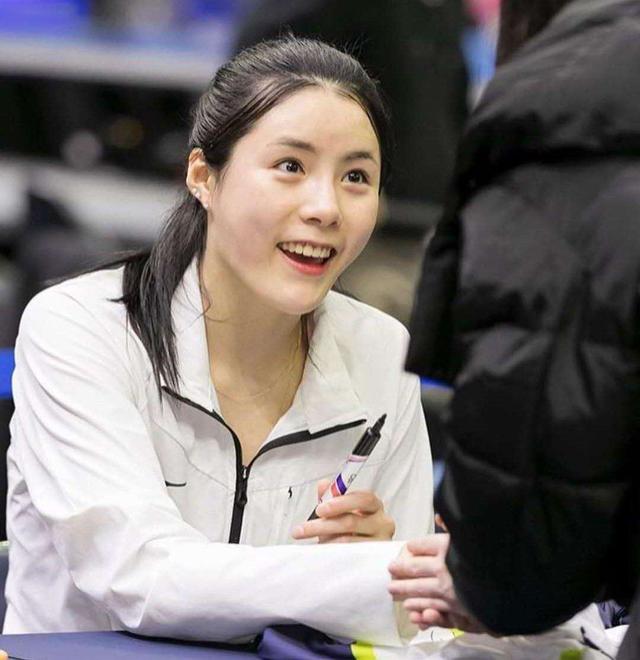 甜美外表下藏着丑恶嘴脸,揭开韩国排球美女李多英的真面目