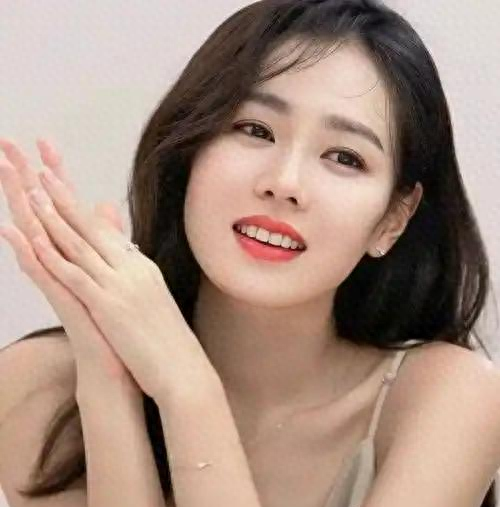 韩国的十大美女,一半性感妩媚,一半冰清玉洁,各个都是人间尤物