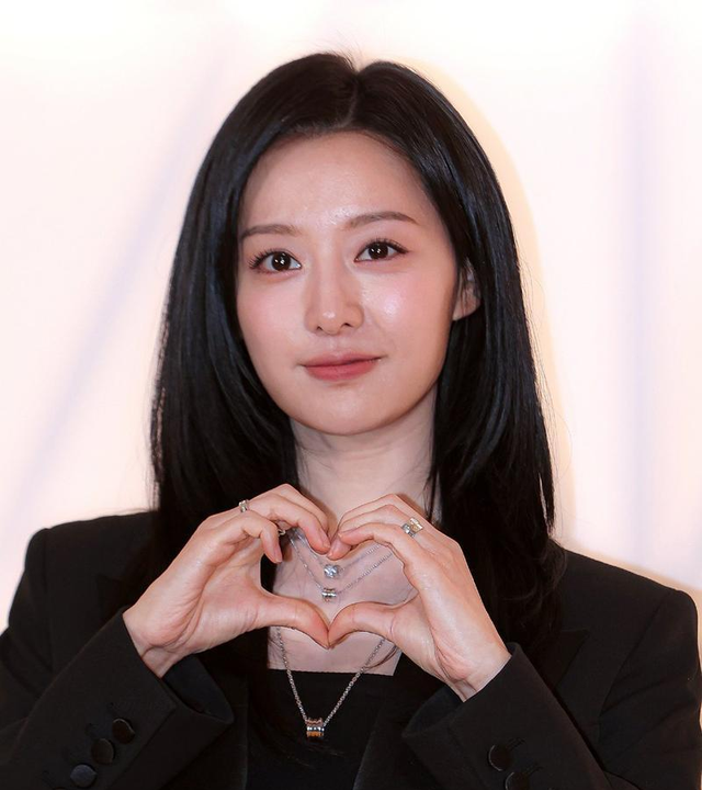 韩国的十大美女,一半性感妩媚,一半冰清玉洁,各个都是人间尤物