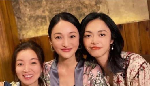 41岁姚晨性感大片曝光!蕾丝内衣外穿好撩人,热裤黑丝秀大长腿