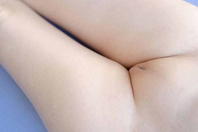 练瑜伽的美女 [26P]