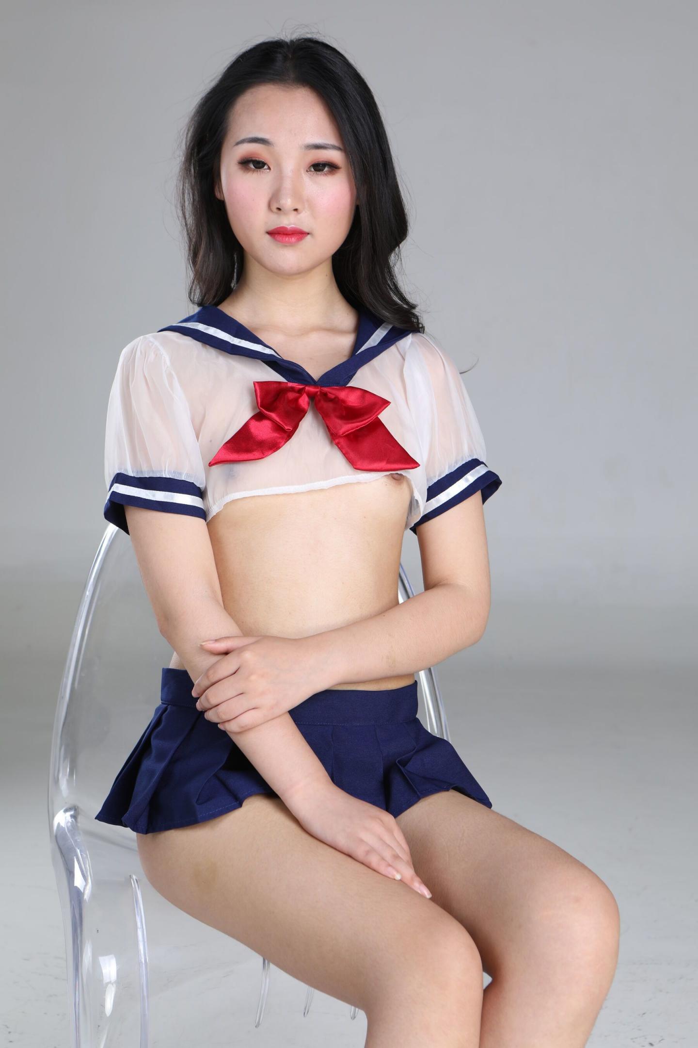 情趣小JK真的让人心动