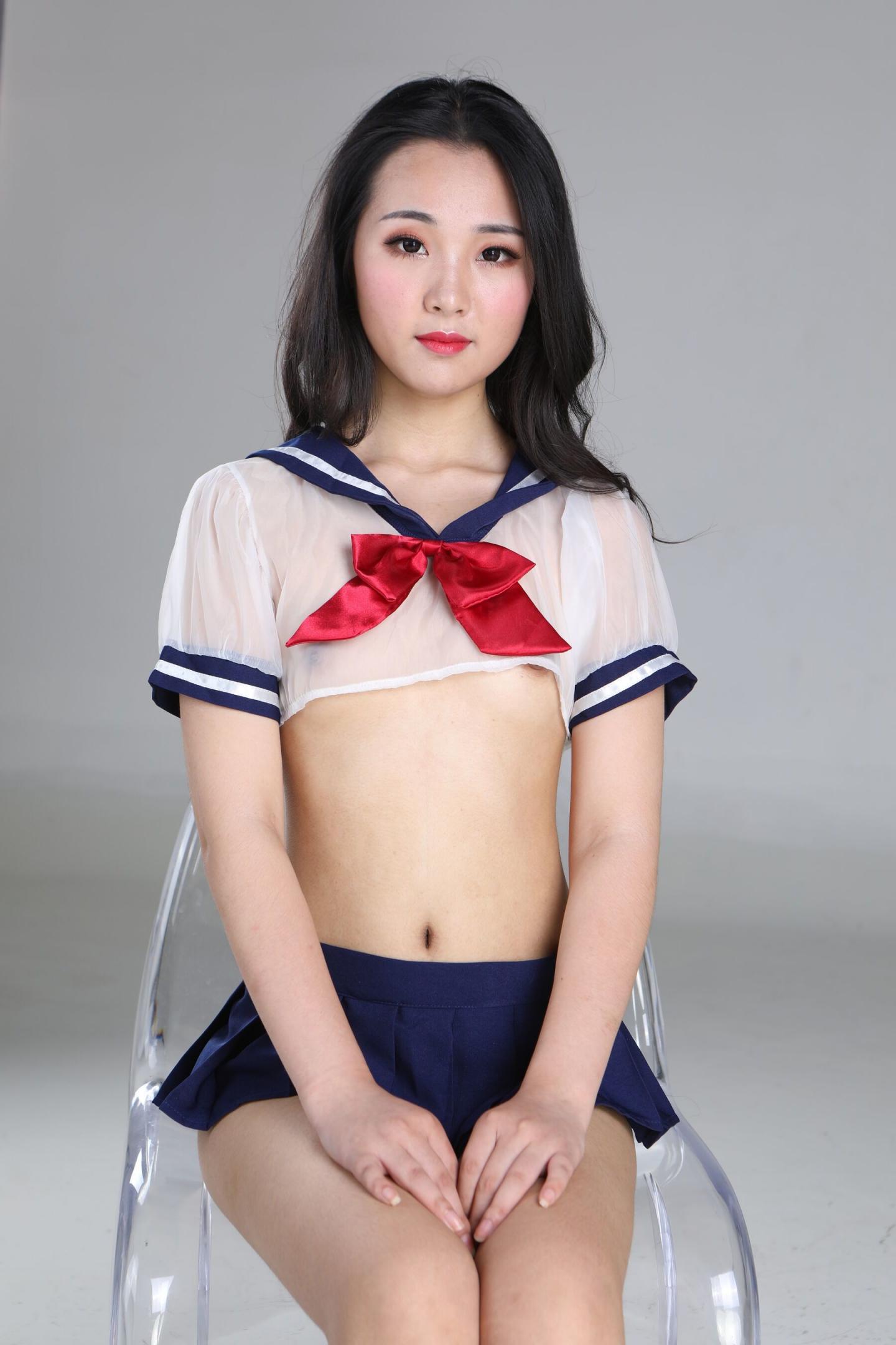 情趣小JK真的让人心动