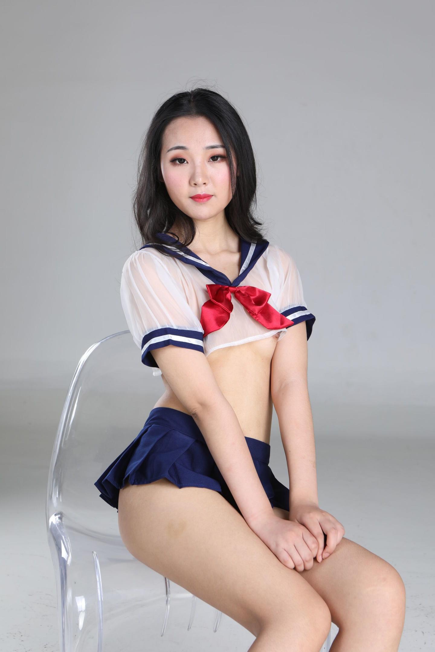 情趣小JK真的让人心动