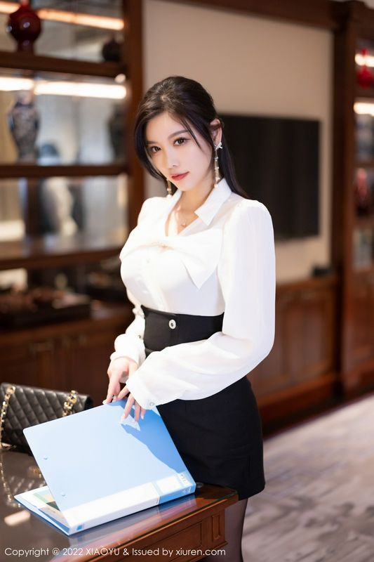 杨晨晨Yome 完整版无水印写真