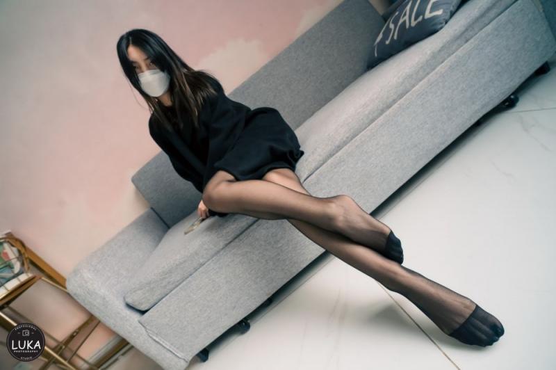 这黑丝的诱惑你抵挡的了