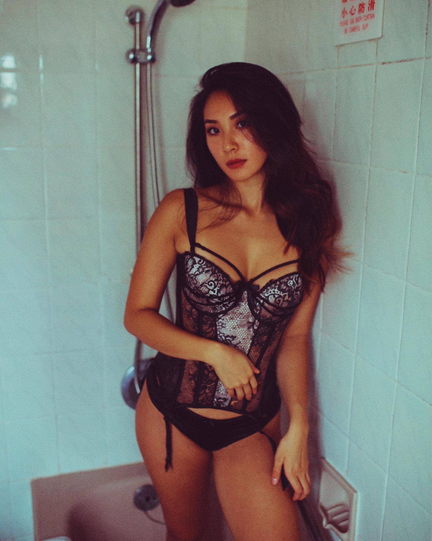 美丽少妇大方性感写真