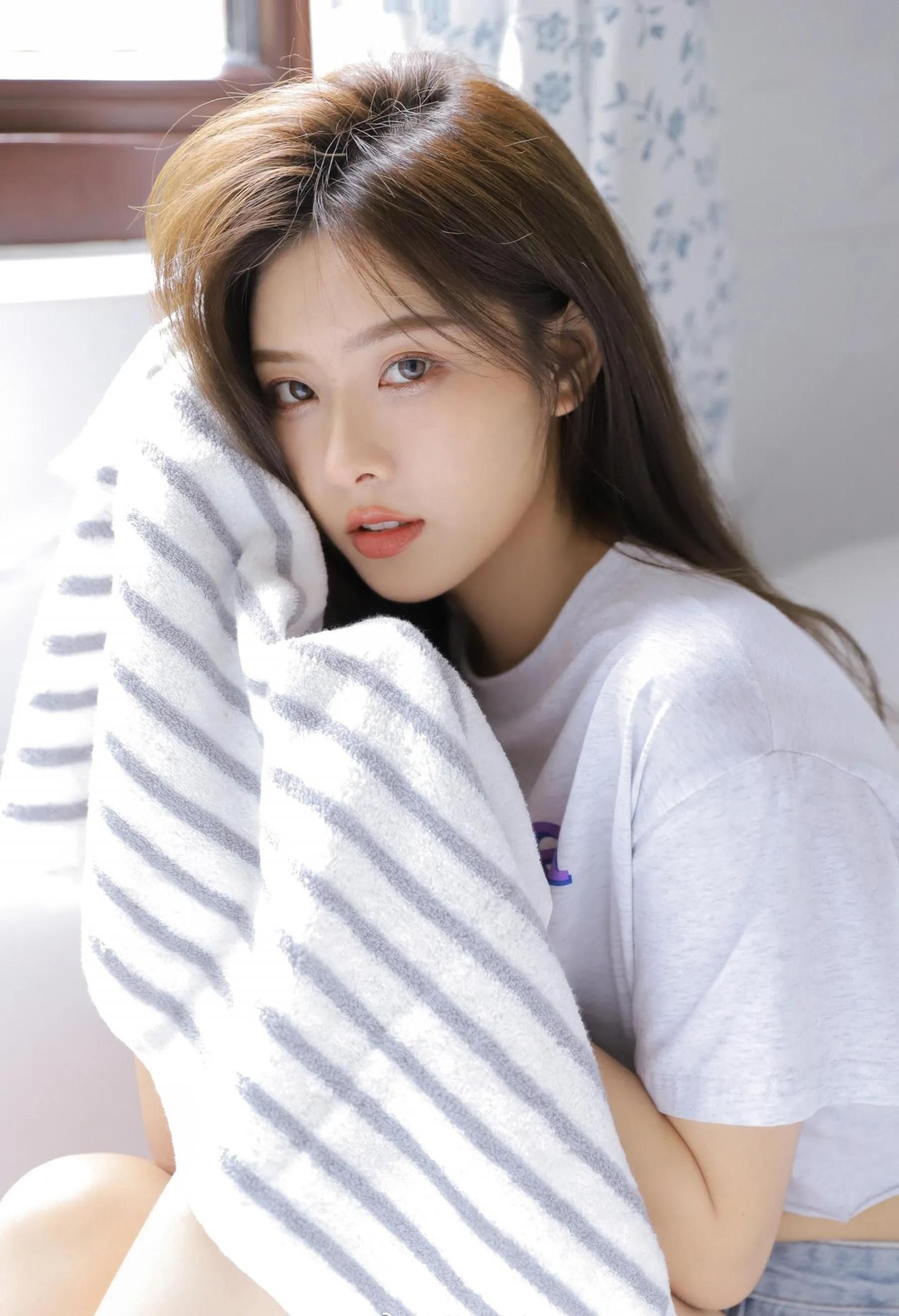 美女主题手机壁纸 0913
