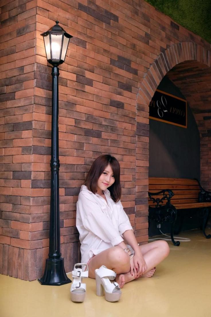 美女主题手机壁纸 0913