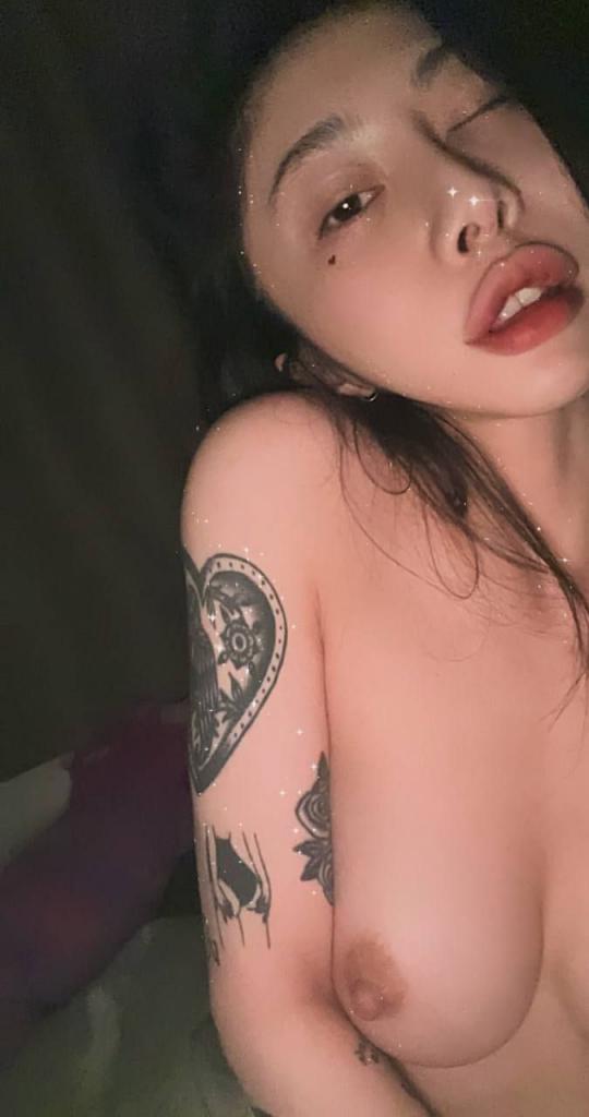 搜集的妹子图片-符文战士